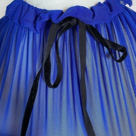 ⭐️DISNEY Snow White and the Seven Dwarfs Blue
Lace Dress - Picture 6 of 7